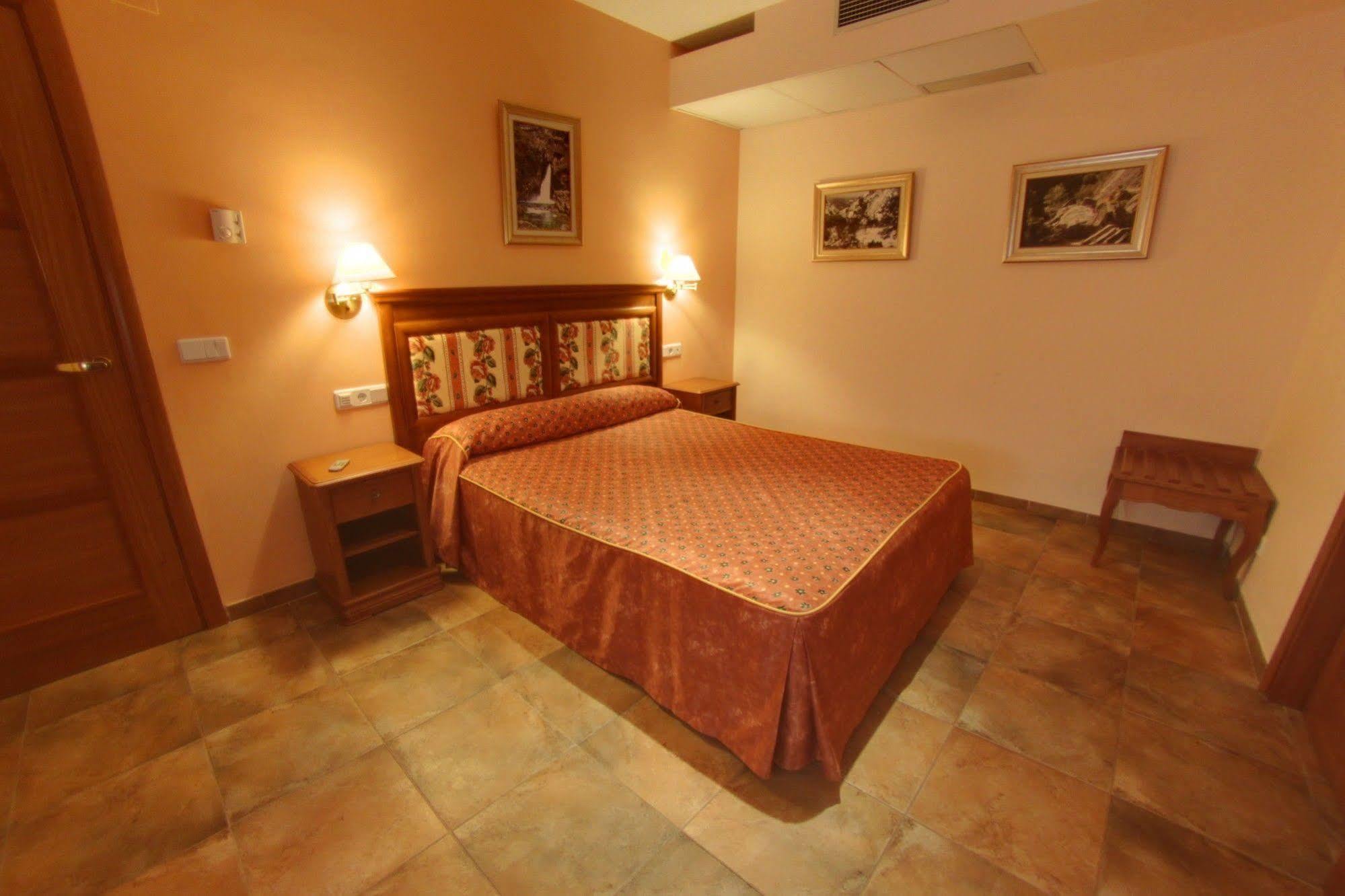 Hotel Balneario Parque De Cazorla Arroyo Frio Eksteriør billede