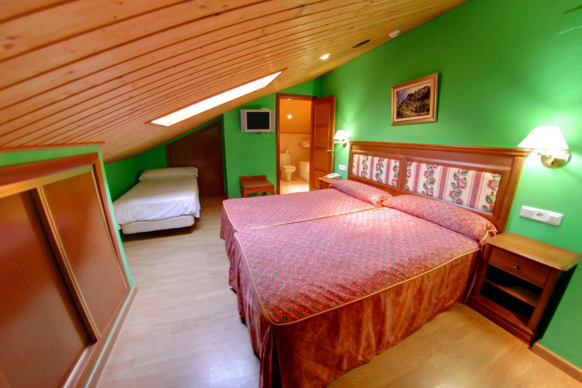 Hotel Balneario Parque De Cazorla Arroyo Frio Eksteriør billede
